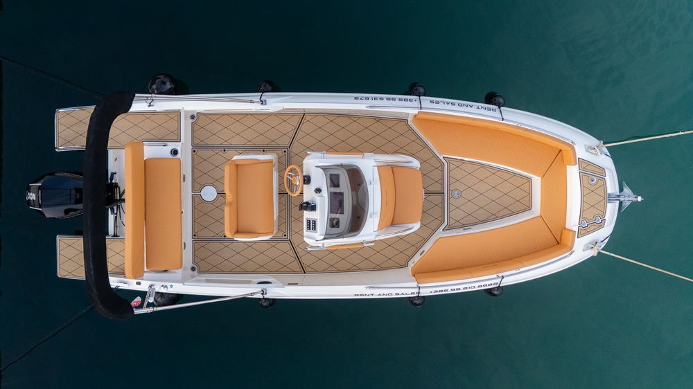 JAGUAR 7.0 - Boat Rental in Pula - Image 7