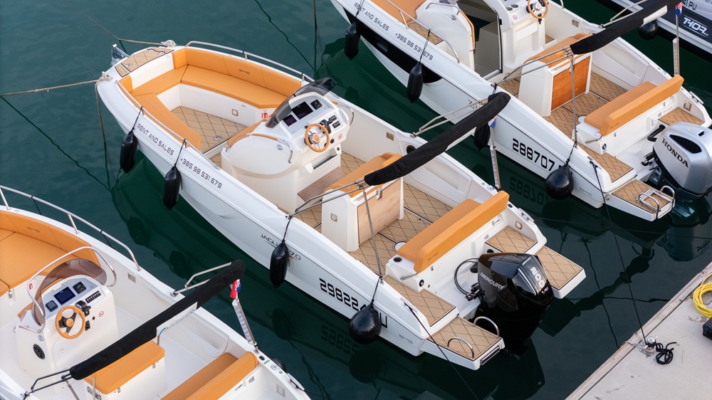 JAGUAR 7.0 - Boat Rental in Pula - Image 3